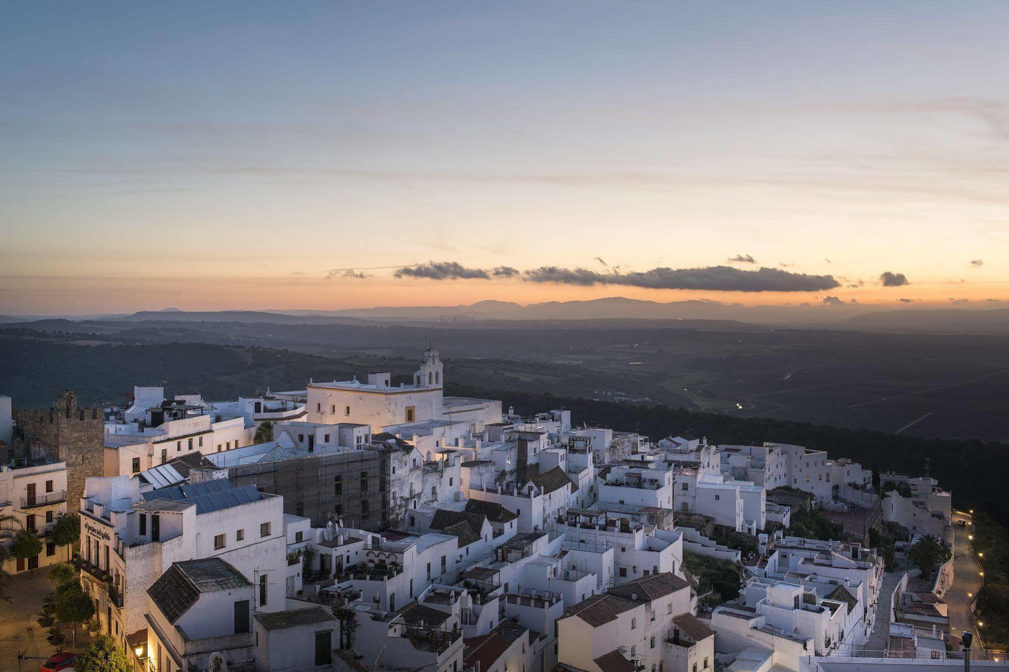 La Botica De Vejer Hotel Vejer de la Frontera Luaran gambar